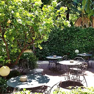 select-garden-rome.it-romehotels.com/
